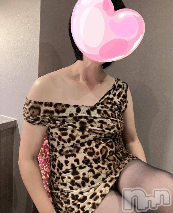 新潟デリヘル新潟人妻　2nd Wife(セカンドワイフ)ことこ奥様(50)の2025年11月4日写メブログ「直近の出勤お知らせm(._.)m」