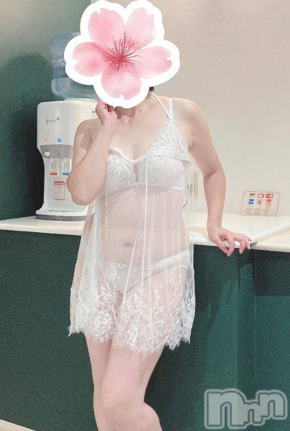 新潟デリヘル新潟人妻　2nd Wife(セカンドワイフ)ことこ奥様(50)の2025年11月24日写メブログ「お誘いお待ちしていますm(._.)m」