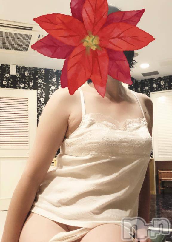 新潟デリヘル新潟人妻　2nd Wife(セカンドワイフ)ことこ奥様(50)の2025年12月18日写メブログ「明日出勤しますm(._.)m」