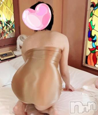 新潟デリヘル 新潟人妻　2nd Wife(セカンドワイフ) ことこ奥様(50)の10月14日写メブログ「ただいま待機中ですm(._.)m」