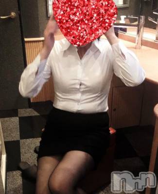 新潟デリヘル 新潟人妻　2nd Wife(セカンドワイフ) ことこ奥様(50)の4月3日写メブログ「待機していますm(._.)m」