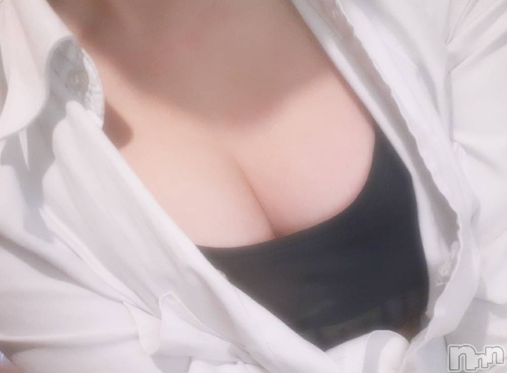 新潟手コキsleepy girl(スリーピーガール) 体験にいなちゃん(18)の4月13日写メブログ「♡♡な女の子…///」