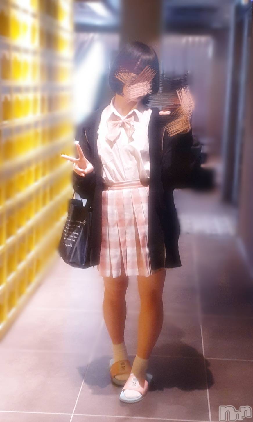 新潟手コキsleepy girl(スリーピーガール)体験にいなちゃん(18)の2025年4月27日写メブログ「私の写真撮って～!!」