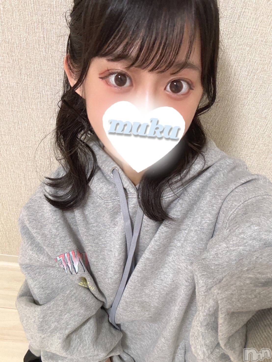 もこ