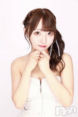 ゆあ(21) 身長152cm。権堂キャバクラ・クラブ 151-A(イチゴイチエ)在籍。