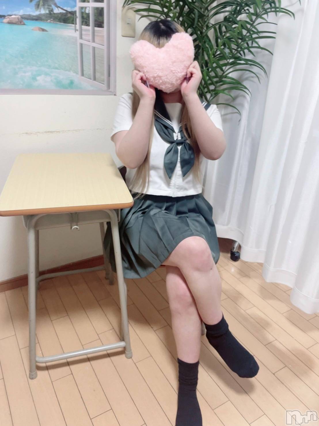 みあ