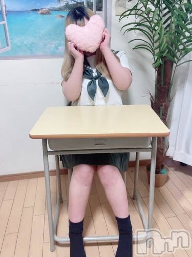 みあ