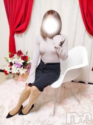 もも（体験割）(35) 身長150cm、スリーサイズB82(C).W55.H83。松本発デリヘル 松本人妻援護会(マツモトヒトヅマエンゴカイ)在籍。