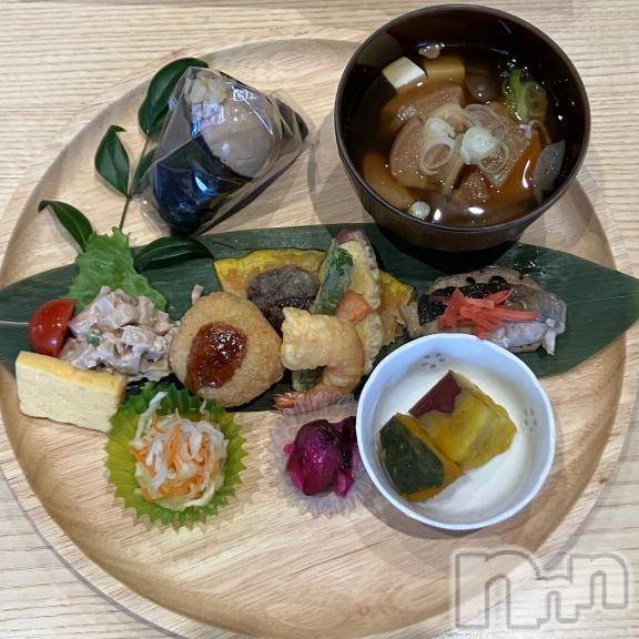 長岡人妻デリヘルBIANCA～主人の知らない私～長岡店(ビアンカナガオカテン) 柊　ゆうな(36)の5月22日写メブログ「きゅうん…（お腹の音🤭）」