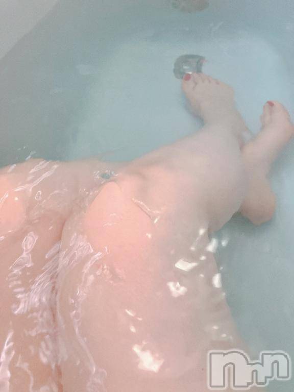 長岡デリヘルBIANCA～主人の知らない私～長岡店(ビアンカナガオカテン) 柊　ゆうな(36)の12月5日写メブログ「汗だくだから…🫧」