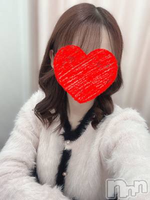 美紅【新人】(20) 身長146cm、スリーサイズB85(C).W55.H81。新潟デリヘル Minx(ミンクス)在籍。