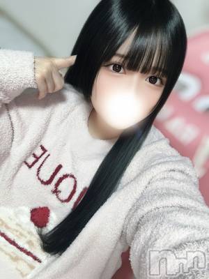 ういは(19) 身長156cm、スリーサイズB85(C).W56.H83。上越デリヘル BLUE BIRD上越店(ブルーバード上越店)在籍。