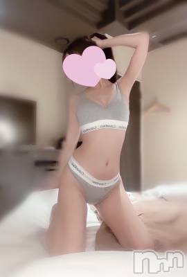 にこ奥様(28) 身長150cm、スリーサイズB86(D).W56.H85。新潟人妻デリヘル 新潟人妻デリバリーヘルス 下心 ～したごころ～在籍。