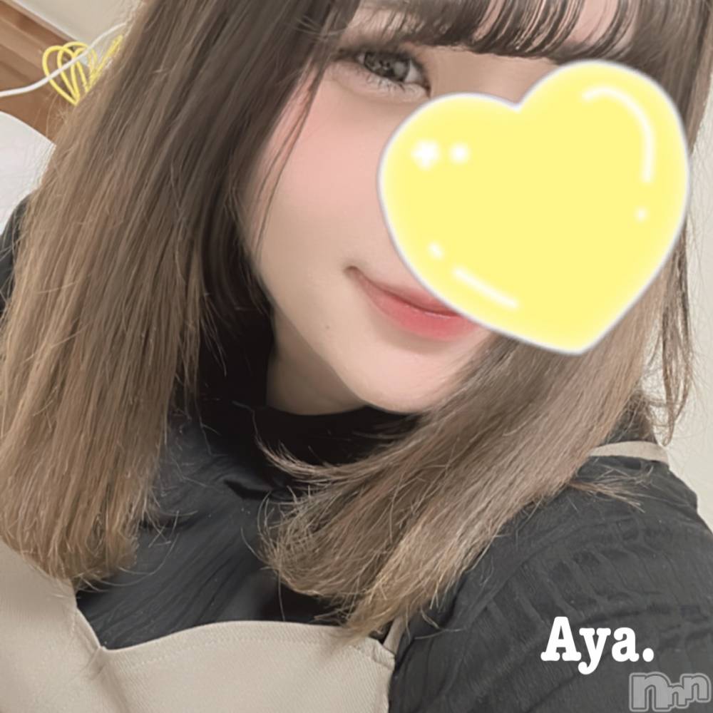 長岡人妻デリヘル奥様特急 長岡店(オクサマトッキュウナガオカテン) あや(26)の4月13日写メブログ「何色がお好き( ¨̮  )??」