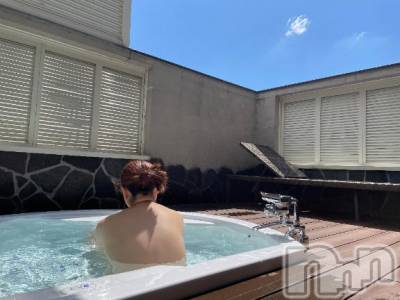 新潟デリヘル 奥様特急 新潟店(オクサマトッキュウニイガタテン) みおり(20)の11月15日写メブログ「有り余ってるの🥺」