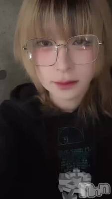 (^_^)👓