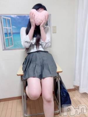 なな(20) 身長160cm、スリーサイズB83(B).W58.H84。 新潟デリヘル倶楽部　三条店在籍。