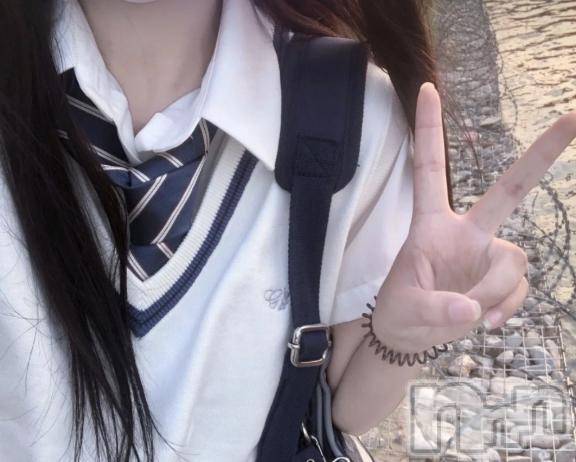 長岡デリヘル純・無垢(ジュンムク)なつき☆プラチナ(18)の2025年7月11日写メブログ「✌️」