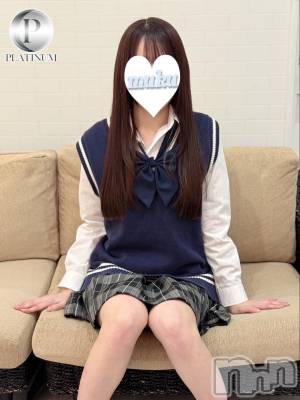 なつき☆プラチナ(18) 身長156cm、スリーサイズB84(B).W55.H82。長岡デリヘル 純・無垢(ジュンムク)在籍。