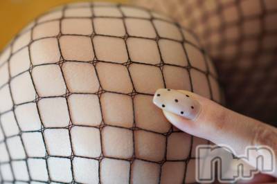 三条デリヘル 人妻じゅんちゃん-出稼ぎ0！地元の奥様専門-(ヒトヅマジュンチャン) 由良泉☆オキニランク最上位(32)の8月6日写メブログ「網タイツ、よーく見たら手裏剣みたい卍卍」