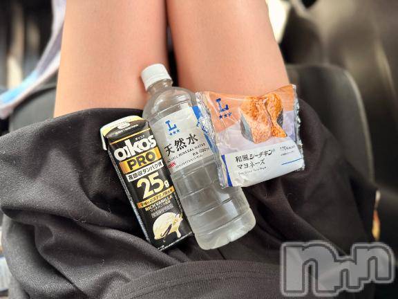 長岡デリヘルROOKIE(ルーキー)りぜ☆プラチナ(24)の2026年10月21日写メブログ「お米ばかり食べてるかも」