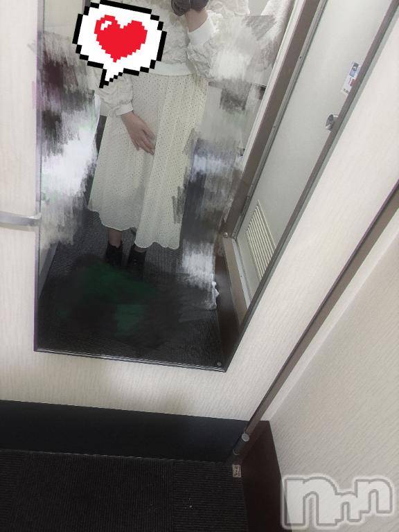 新潟デリヘル奥様特急 新潟店(オクサマトッキュウニイガタテン)しんき(26)の2025年4月22日写メブログ「明日またエッチな激しいことしよ😳✨」