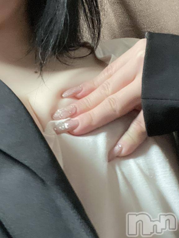 三条デリヘルalphaGOLD(アルファゴールド) えるも(21)の4月30日写メブログ「髪の毛染めました💁✂」