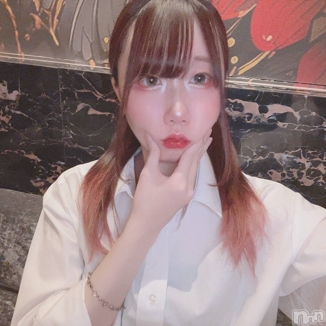 ���ܱ�������Х��顦�����CLUB FOUR LEAF(�ե����꡼��) ��2026ǯ2��21���̥�֥�����2��21�� 20��02ʬ�Υ֥�����