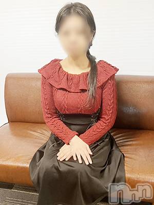 ももこ(46) 身長160cm、スリーサイズB90(E).W59.H92。新潟人妻デリヘル 熟女の風俗 最終章(ジュクジョノフウゾクサイシュウショウ)在籍。