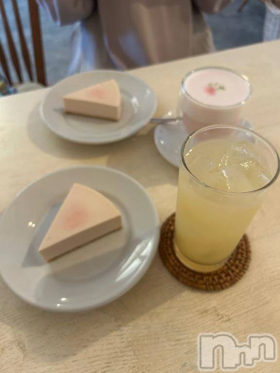 新潟デリヘル新潟デリヘル倶楽部(ニイガタデリヘルクラブ) かのん(21)の4月10日写メブログ「出勤したよ～」