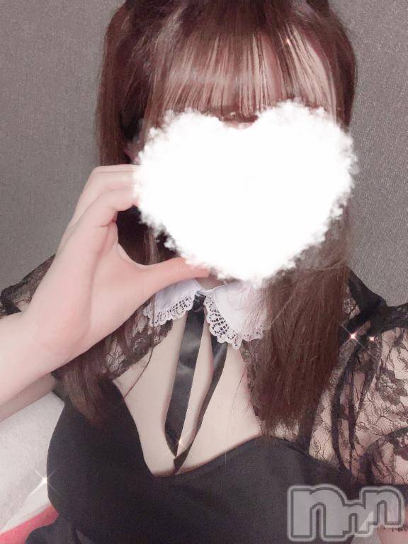 新潟ソープスチュワーデス みなみ(21)の7月4日写メブログ「15時から🎶」
