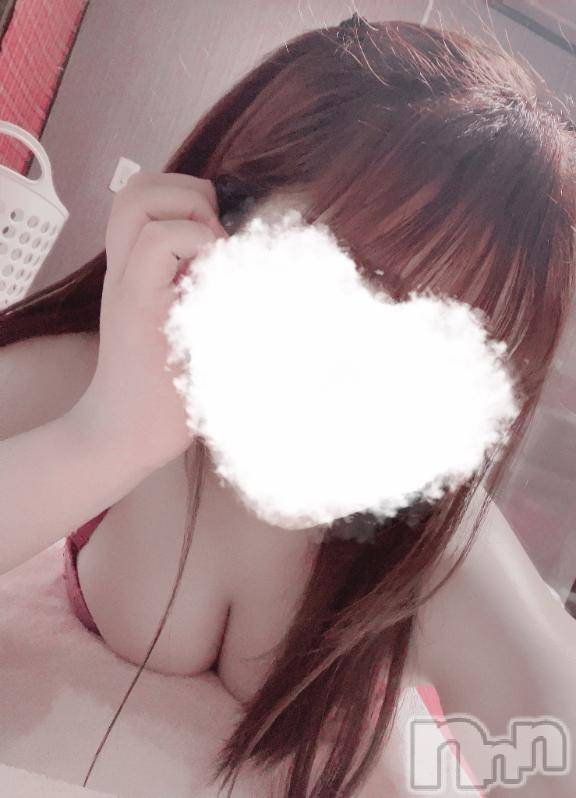 新潟ソープスチュワーデスみなみ(21)の2025年4月17日写メブログ「出勤予定🐰💛」