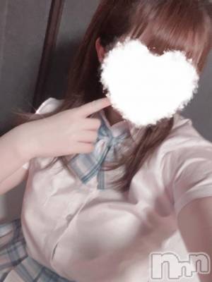 新潟ソープ スチュワーデス みなみ(21)の1月4日写メブログ「18時から☀️」