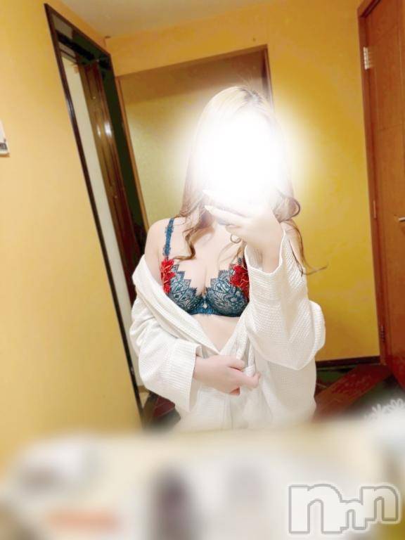 新潟デリヘルSecret Love(シークレットラブ) りあ☆電撃移籍美女♪(25)の4月6日写メブログ「意味もなく目が覚めた👼🏻」