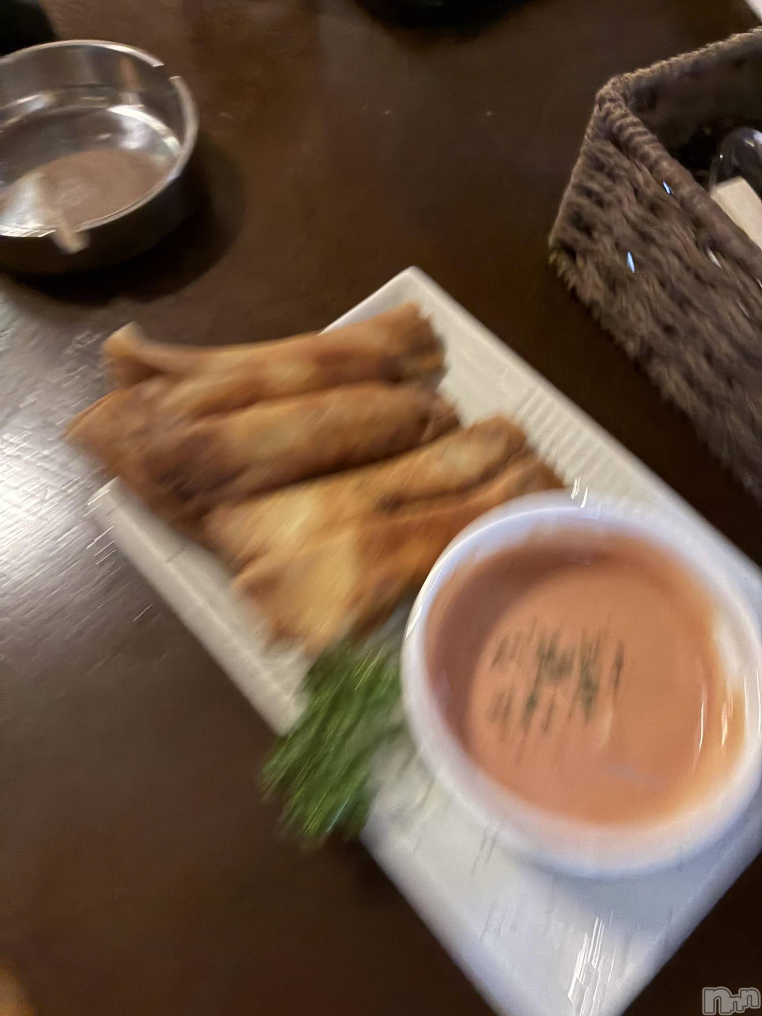 ƲХ顦Lounge Veranda(饦󥸥٥) 2025ǯ108ֽ̥֥жС