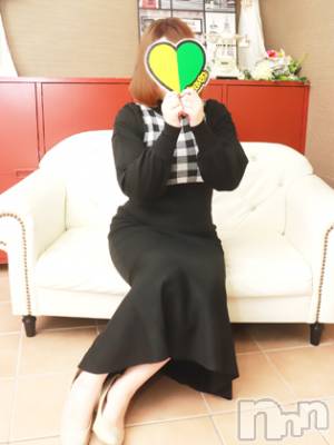 みなと(24) 身長162cm、スリーサイズB100(E).W78.H104。新潟ぽっちゃり 新潟元祖！ぽっちゃりデリヘル　ミルクパイ(ニイガタガンソポッチャリデリヘルミルクパイ)在籍。