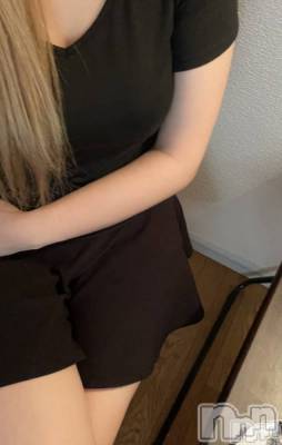 りな(22) 身長164cm、スリーサイズB().W.H。新潟メンズエステ MYIRO　-マイロ-(マイロ)在籍。