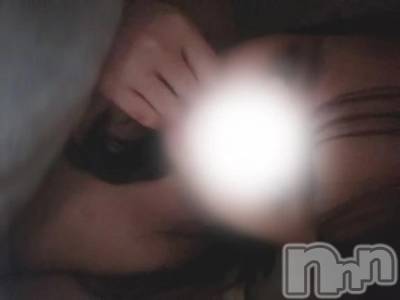 新潟デリヘル 新潟市鳥屋野潟ちゃんこ(ニイガタシトヤノガタチャンコ) ちか(22)の4月19日写メブログ「暗いお部屋の中で…♡」