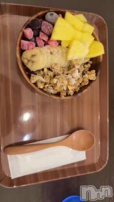 8��27�� 20��26ʬ�Υ֥���