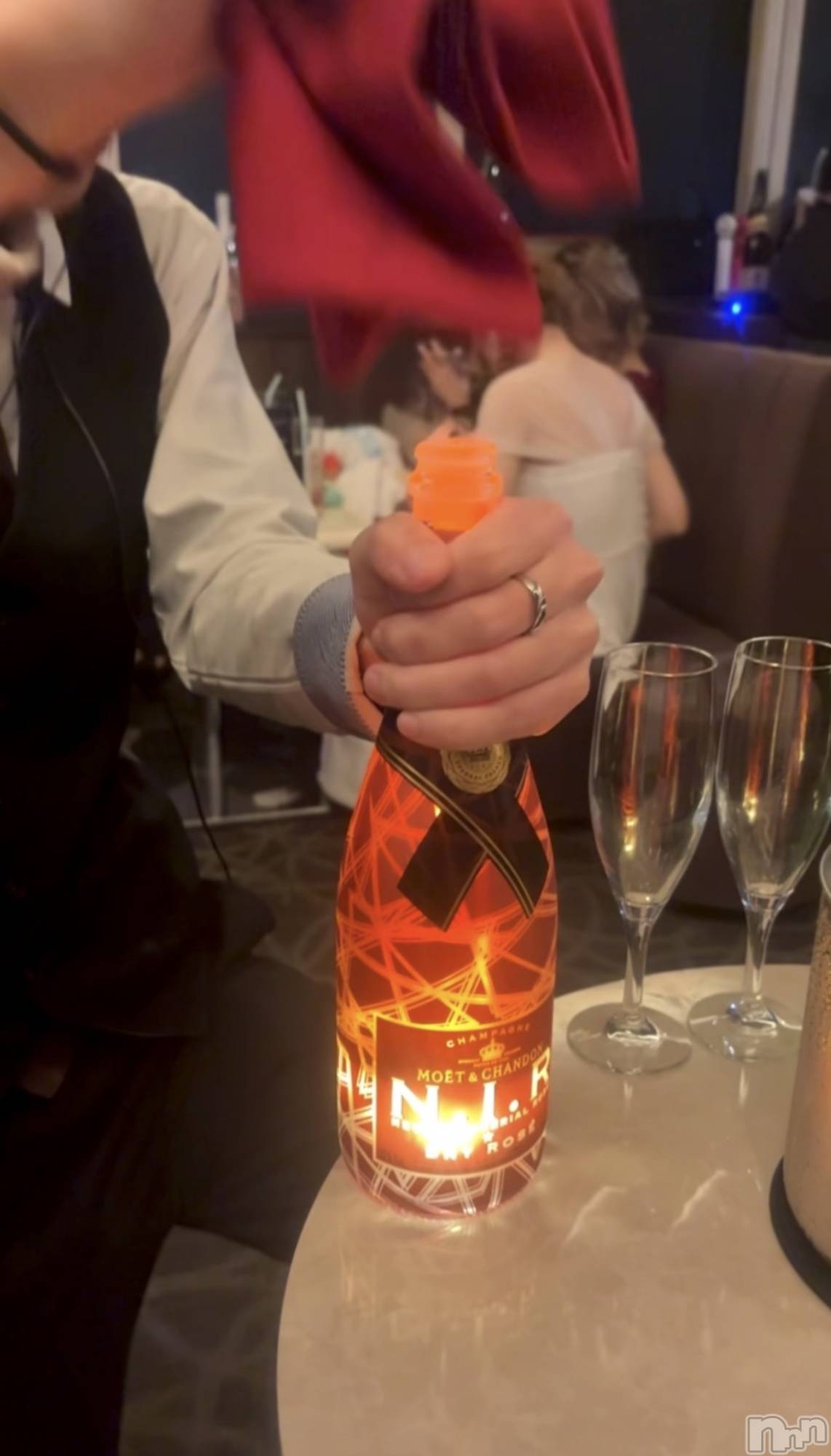 ��Ʋ����Х��顦�����Lounge Veranda(�饦�󥸥٥���) ��2026ǯ2��16���̥�֥����ֽжС�