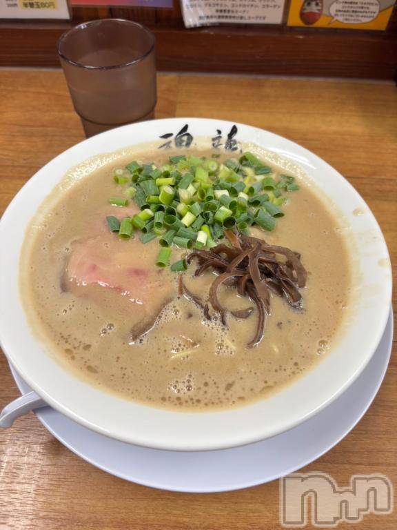 三条デリヘル新潟デリヘル倶楽部　三条店(ニイガタデリヘルクラブ　サンジョウテン)ゆりか(19)の2025年8月9日写メブログ「福岡のラーメン🍜」