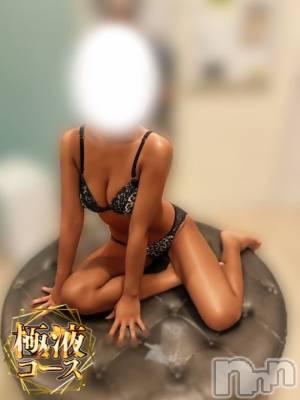 みやび(20) 身長155cm、スリーサイズB83(C).W53.H80。新潟デリヘル Melt(メルト)在籍。