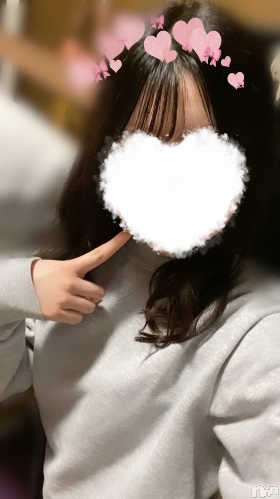 新潟デリヘルNICE-ナイス-(ナイス)ひより【体験】未経験素人黒髪清楚(20)の2025年4月9日写メブログ「どっちがすき？🩷」