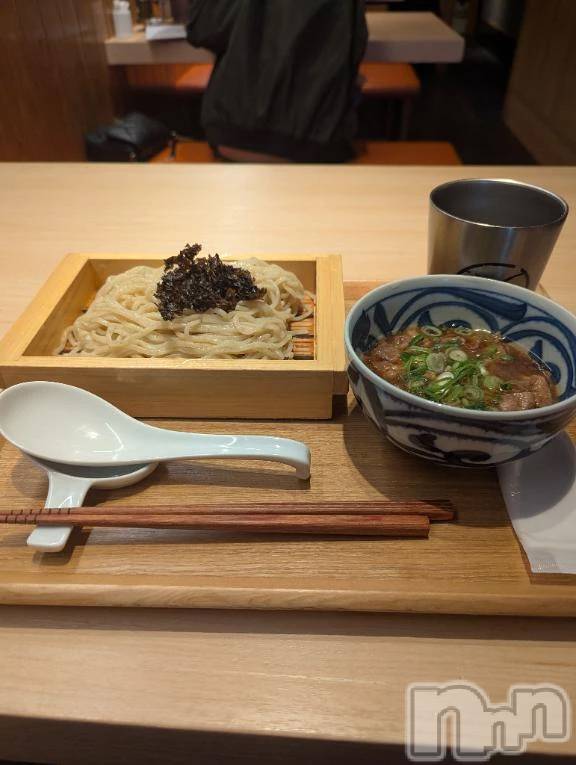 新潟デリヘル熟女の風俗 最終章(ジュクジョノフウゾクサイシュウショウ)さちこ(50)の2025年11月23日写メブログ「外食の日🍝🍴💕」