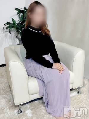 千春(35) 身長152cm、スリーサイズB87(C).W61.H89。新潟人妻デリヘル 人妻楼　新潟店(ヒトヅマロウ　ニイガタテン)在籍。