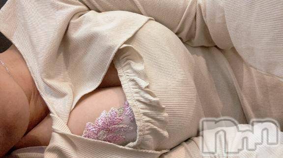 新潟人妻デリヘル一夜妻(イチヤヅマ) めぐみ/体験入店(36)の4月28日写メブログ「実はこんな感じなんです😛」