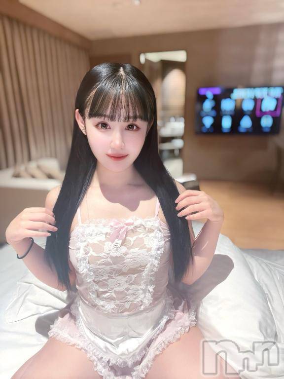 上越デリヘルBLUE BIRD上越店(ブルーバード上越店)のえる(20)の2026年4月14日写メブログ「キス止まらなくなるタイプです…」