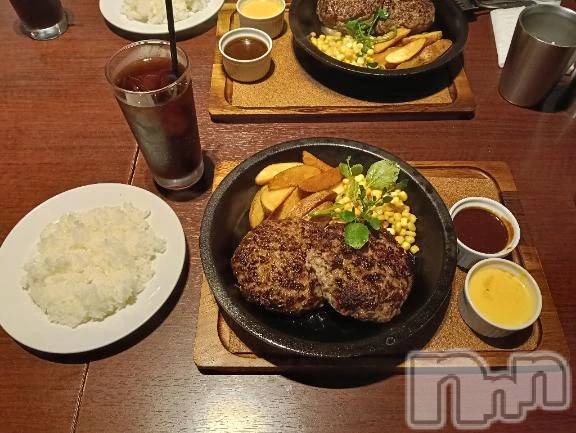 新潟デリヘル熟女の風俗 最終章(ジュクジョノフウゾクサイシュウショウ) くるみ(29)の10月23日写メブログ「ジュ~~ジュ~~」