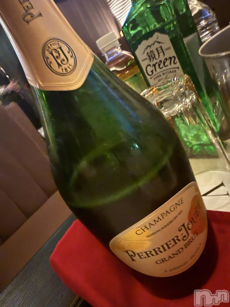 ��Ʋ����Х��顦�����Lounge Veranda(�饦�󥸥٥���) ������6��20���̥�֥����֤���Ԥԡ�