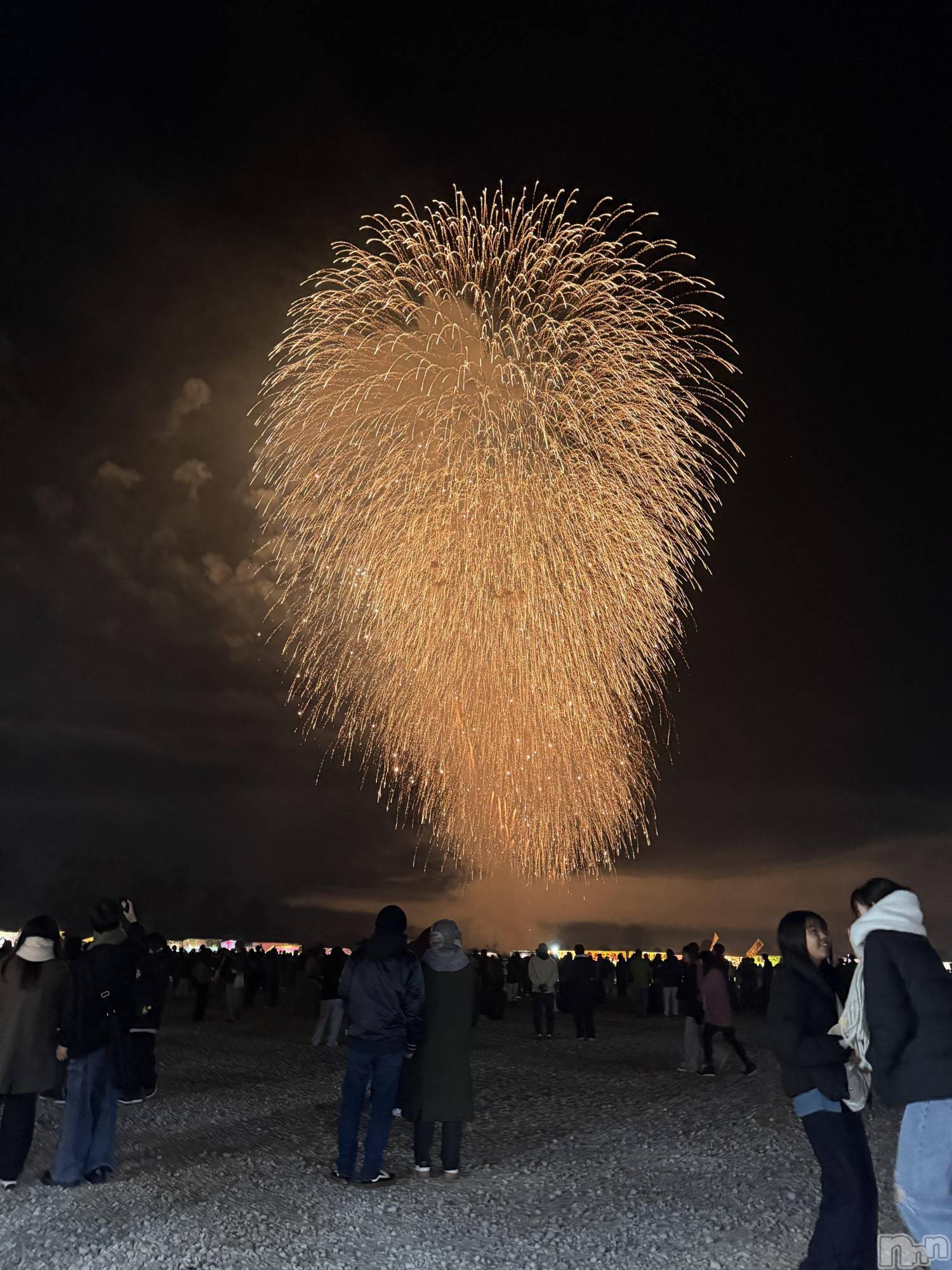 ƲХ顦Lounge Veranda(饦󥸥٥) 2025ǯ128̥֥128 1947ʬΥ֥